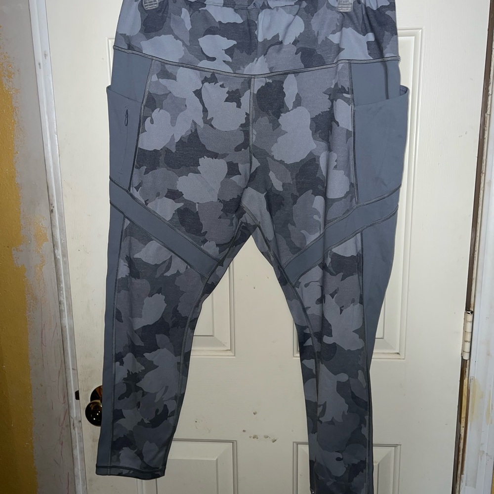 Athleta Gray Camouflage Pants